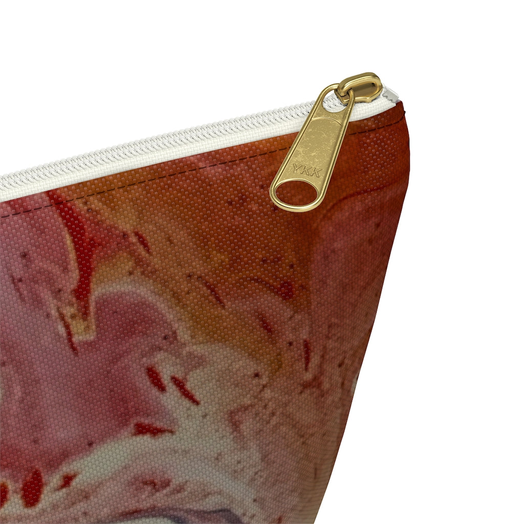 MwaahV Clutch Bag
