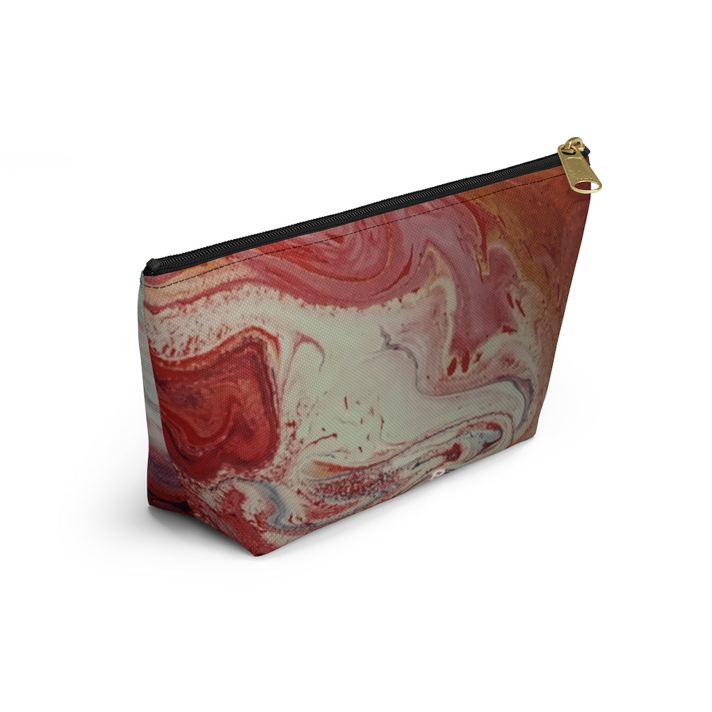 MwaahV Clutch Bag