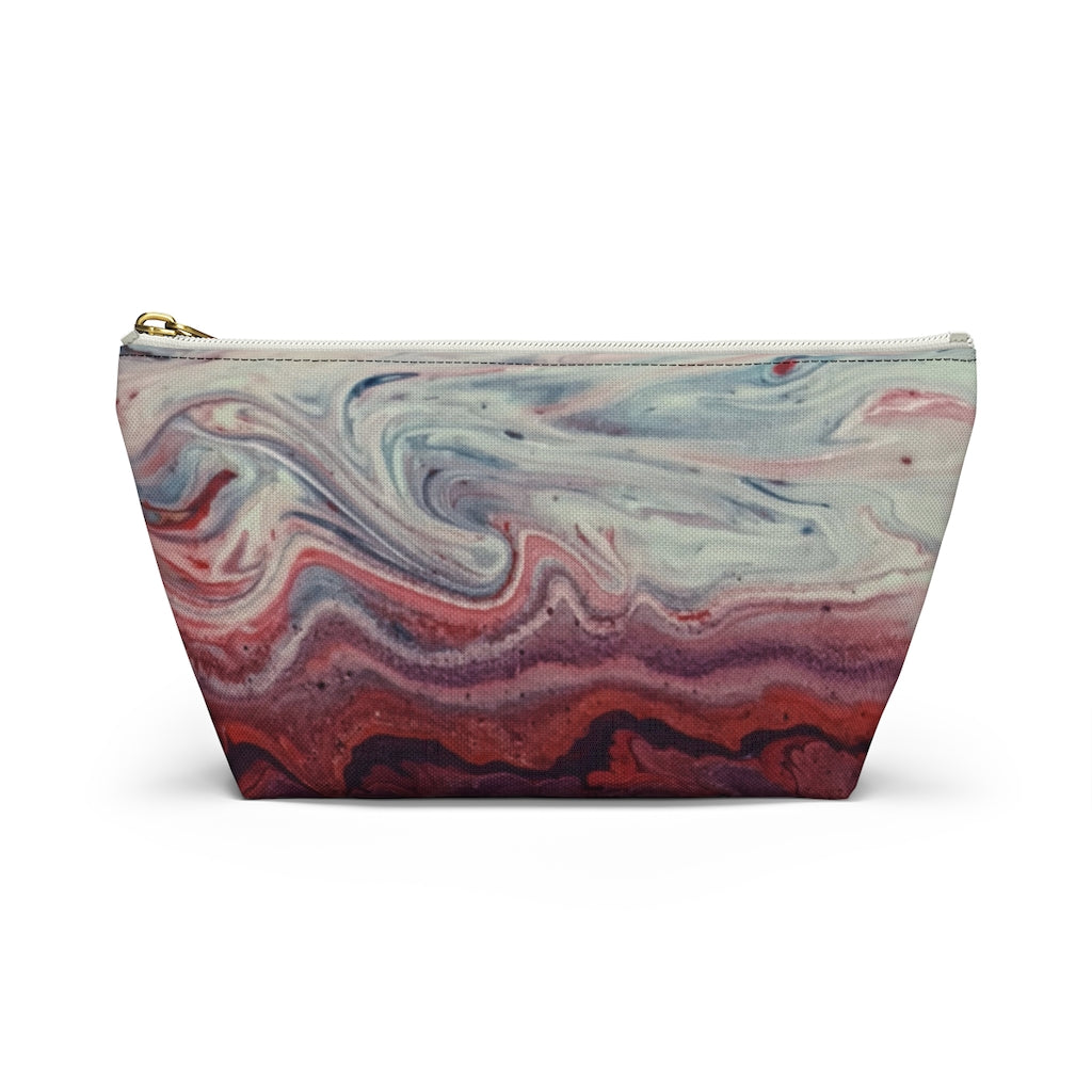 MwaahV Clutch Bag
