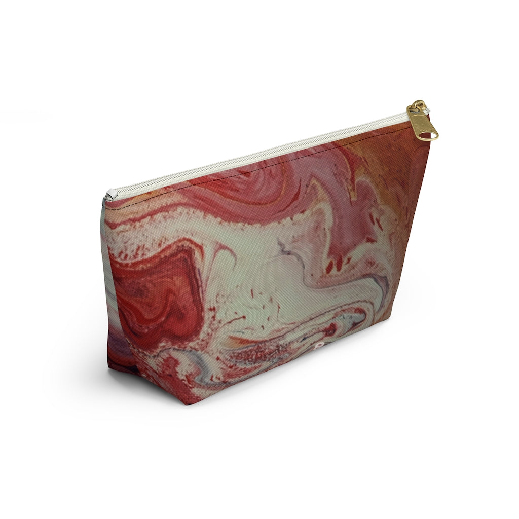 MwaahV Clutch Bag